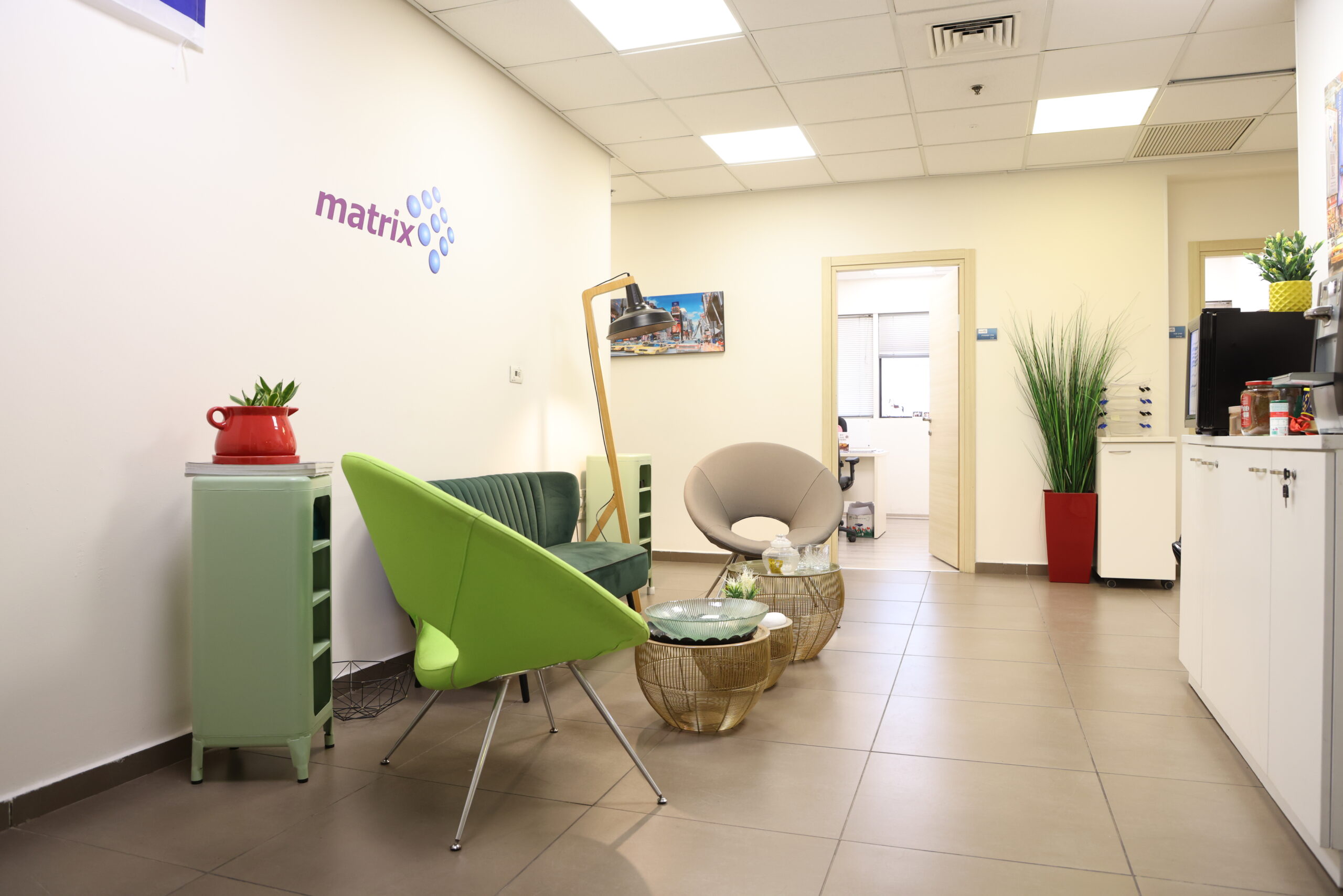 מעוף, כ- 1,300 מ