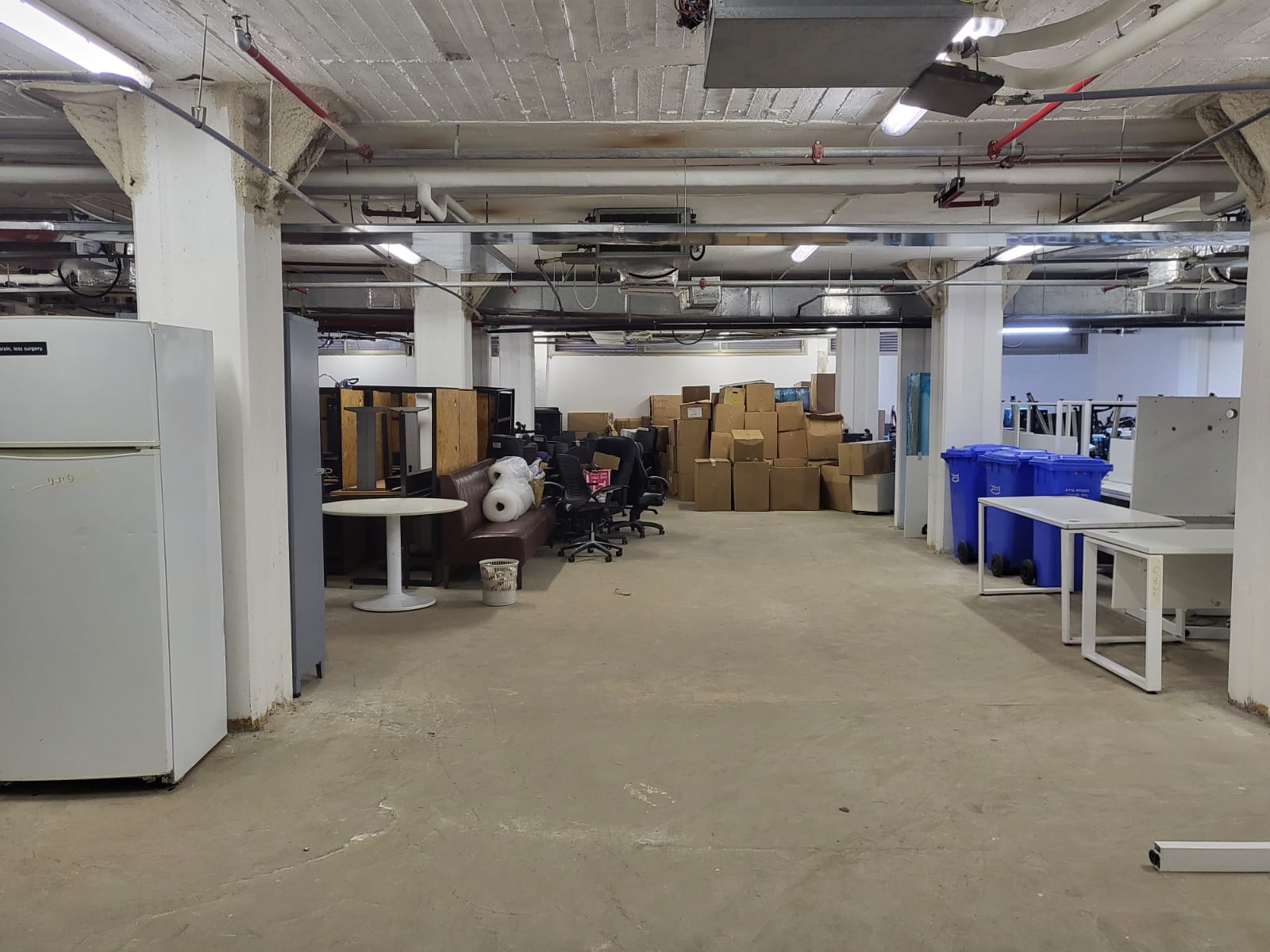 מרכזים 2000, מחסן כ- 322 מ"ר ברוטו, קומת כניסה