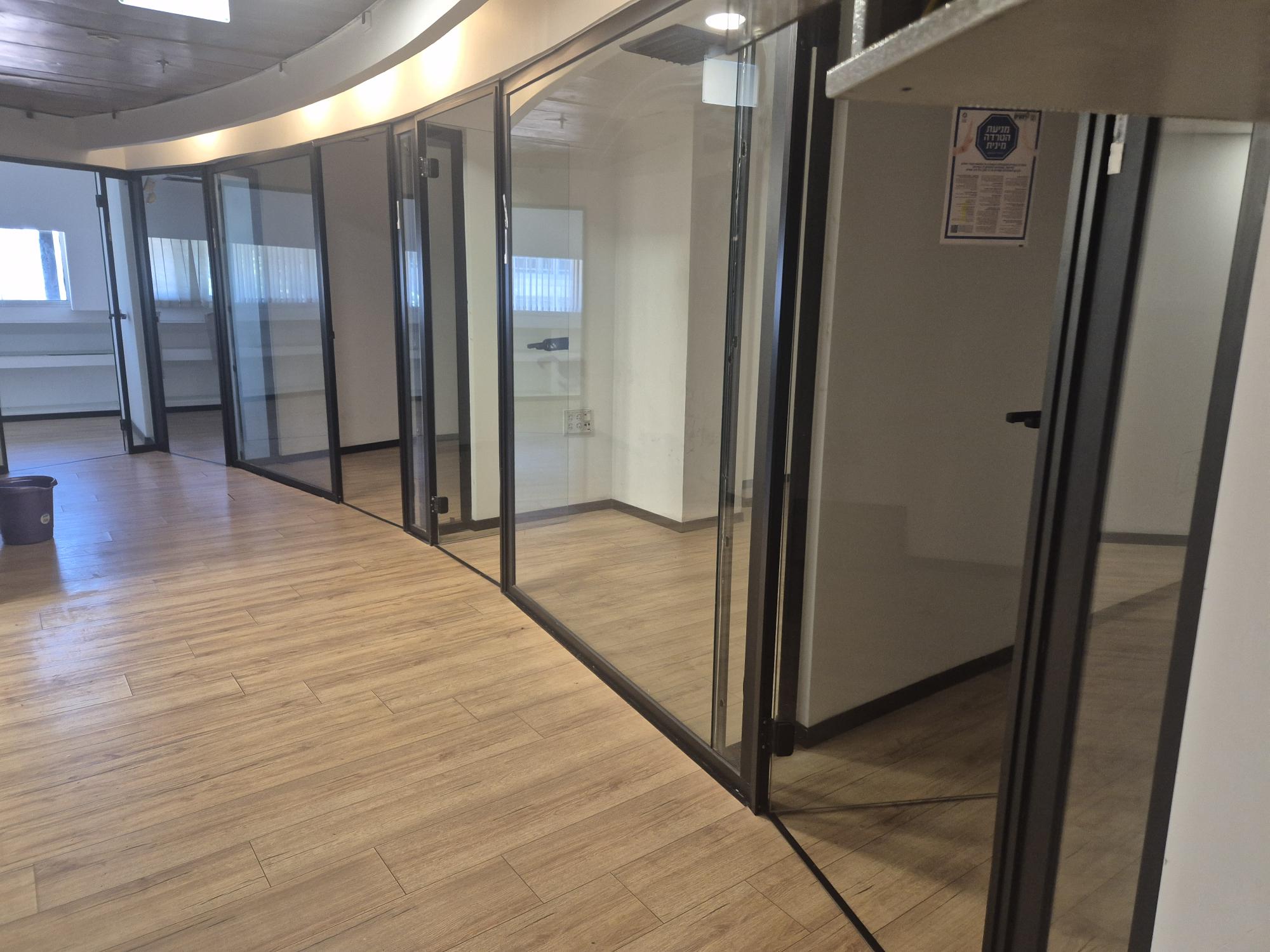 מרכזים 2000, גלריה כ- 186 מ"ר ברוטו, קומה 1