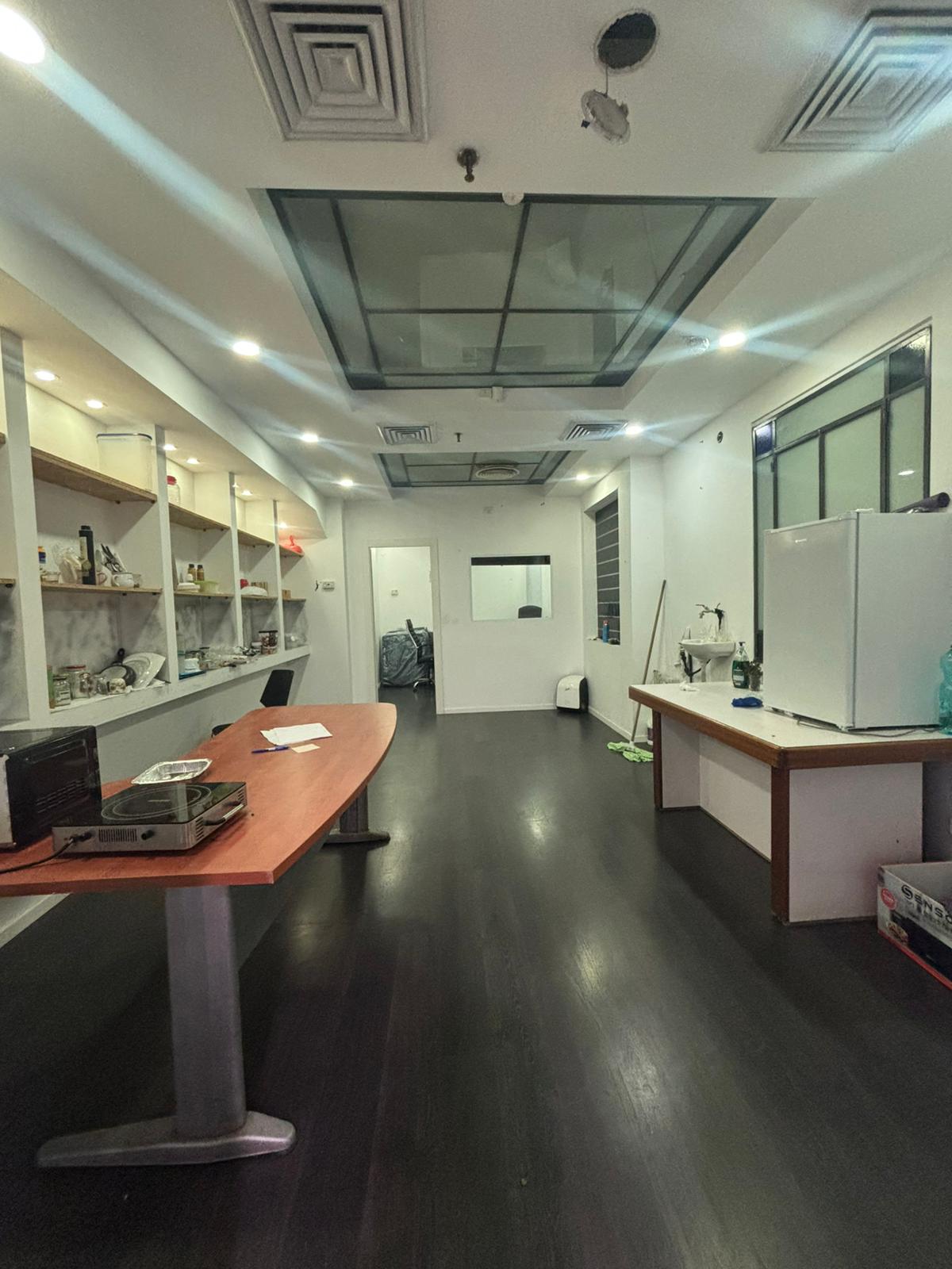 מעוף, כ- 40 מ"ר ברוטו, לובי A, קומת מסחר עליונה